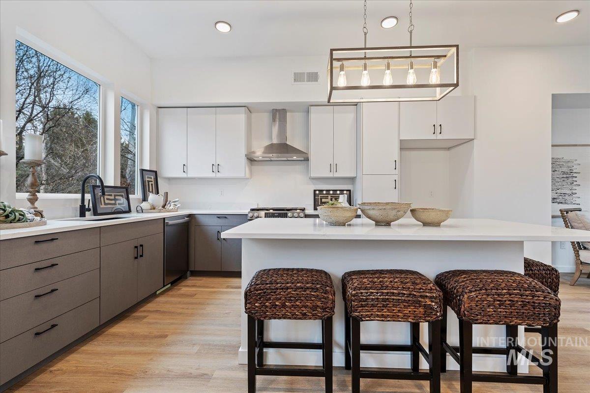 2037 S Makar Ln Property Photo 1