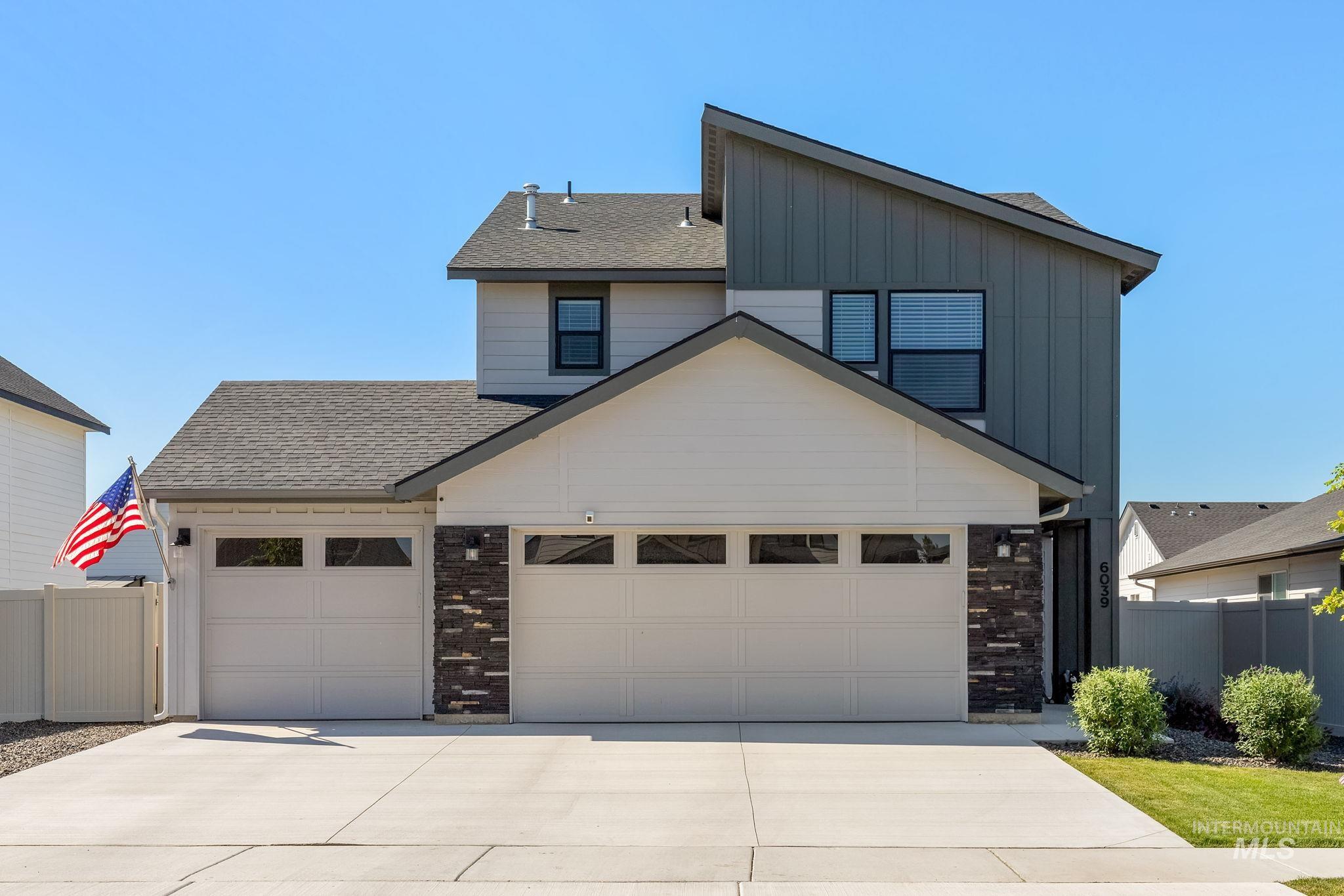 6039 W Mikonos St Property Photo 1