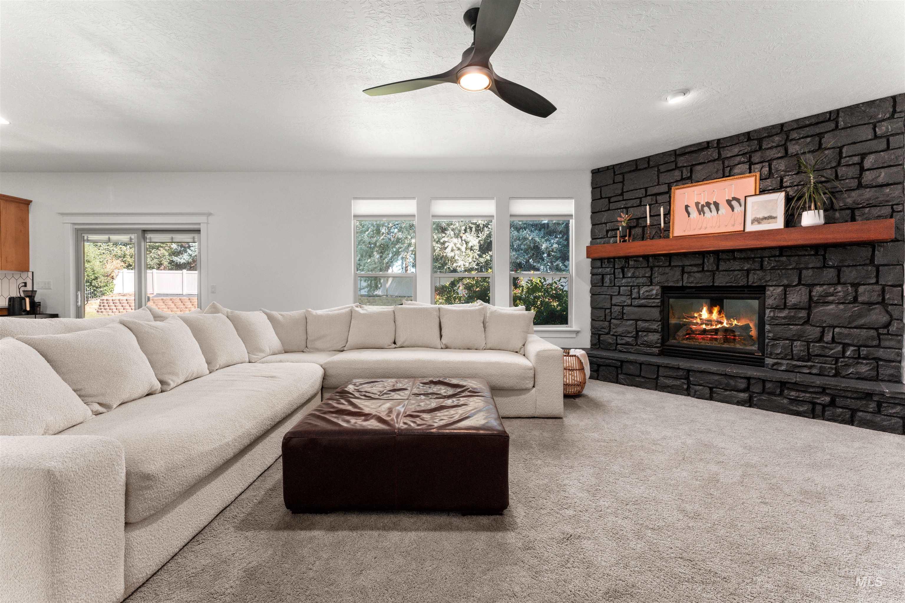 342 N Clearpoint Way Property Photo 14