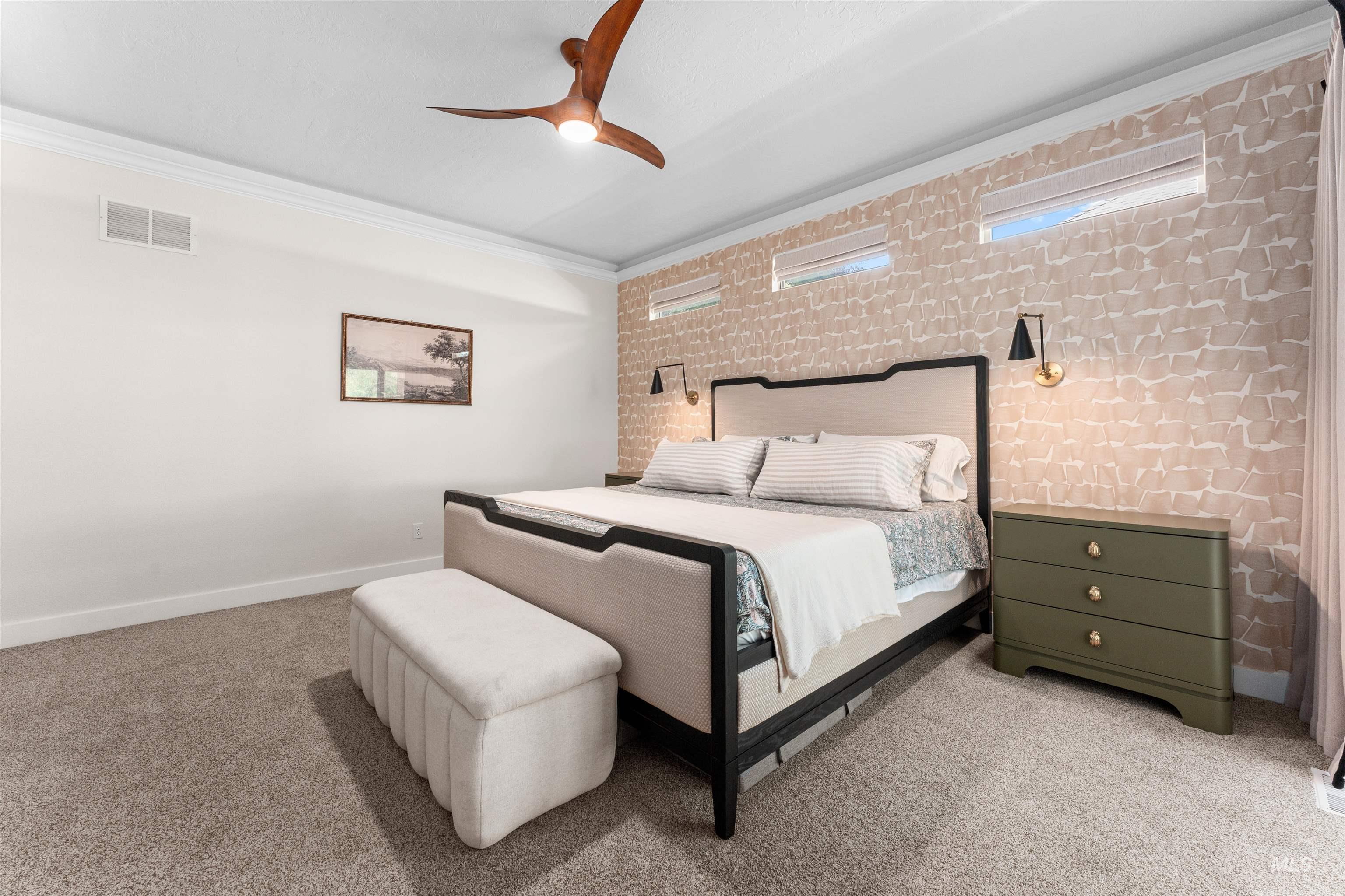 342 N Clearpoint Way Property Photo 17