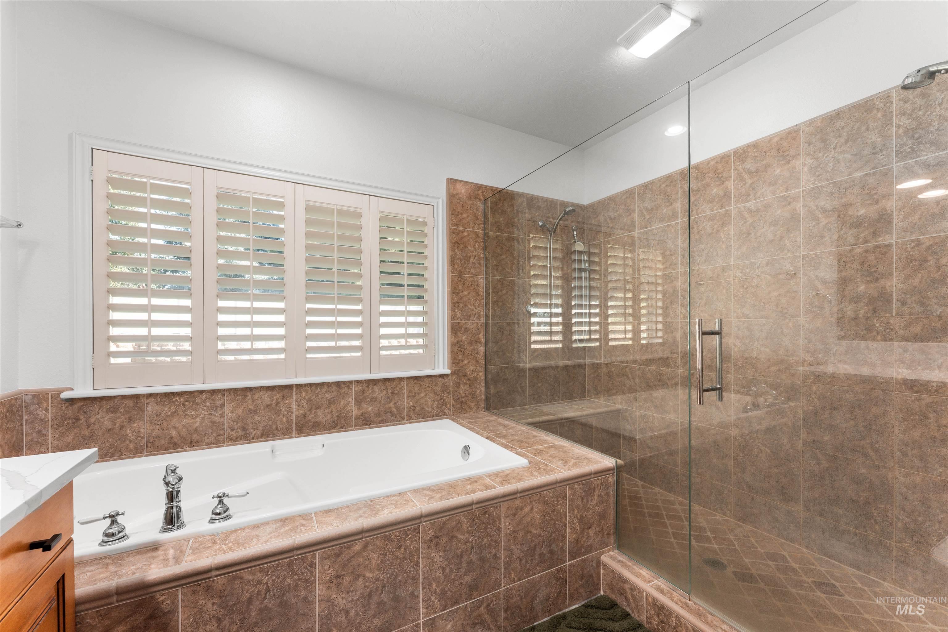 342 N Clearpoint Way Property Photo 19