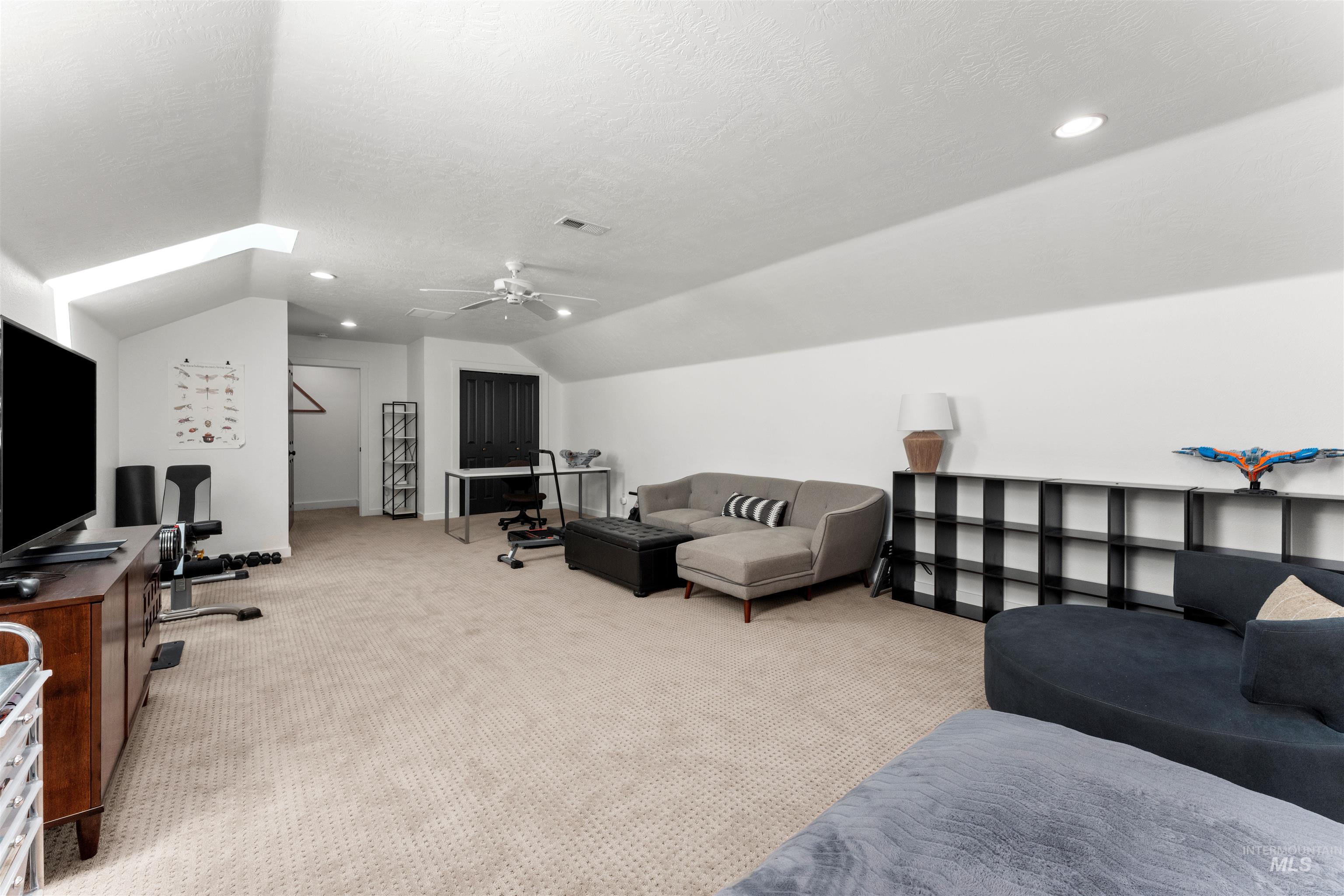 342 N Clearpoint Way Property Photo 35