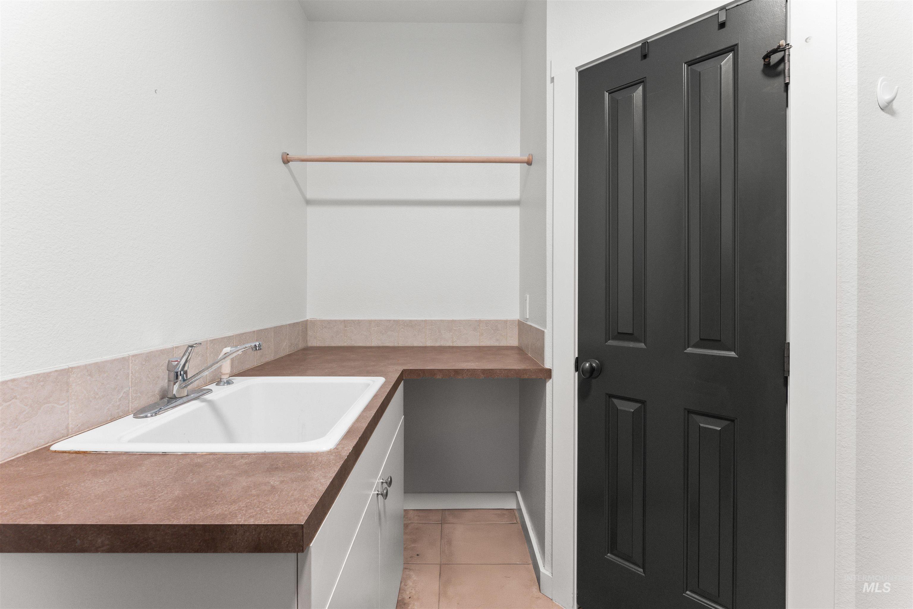 342 N Clearpoint Way Property Photo 40