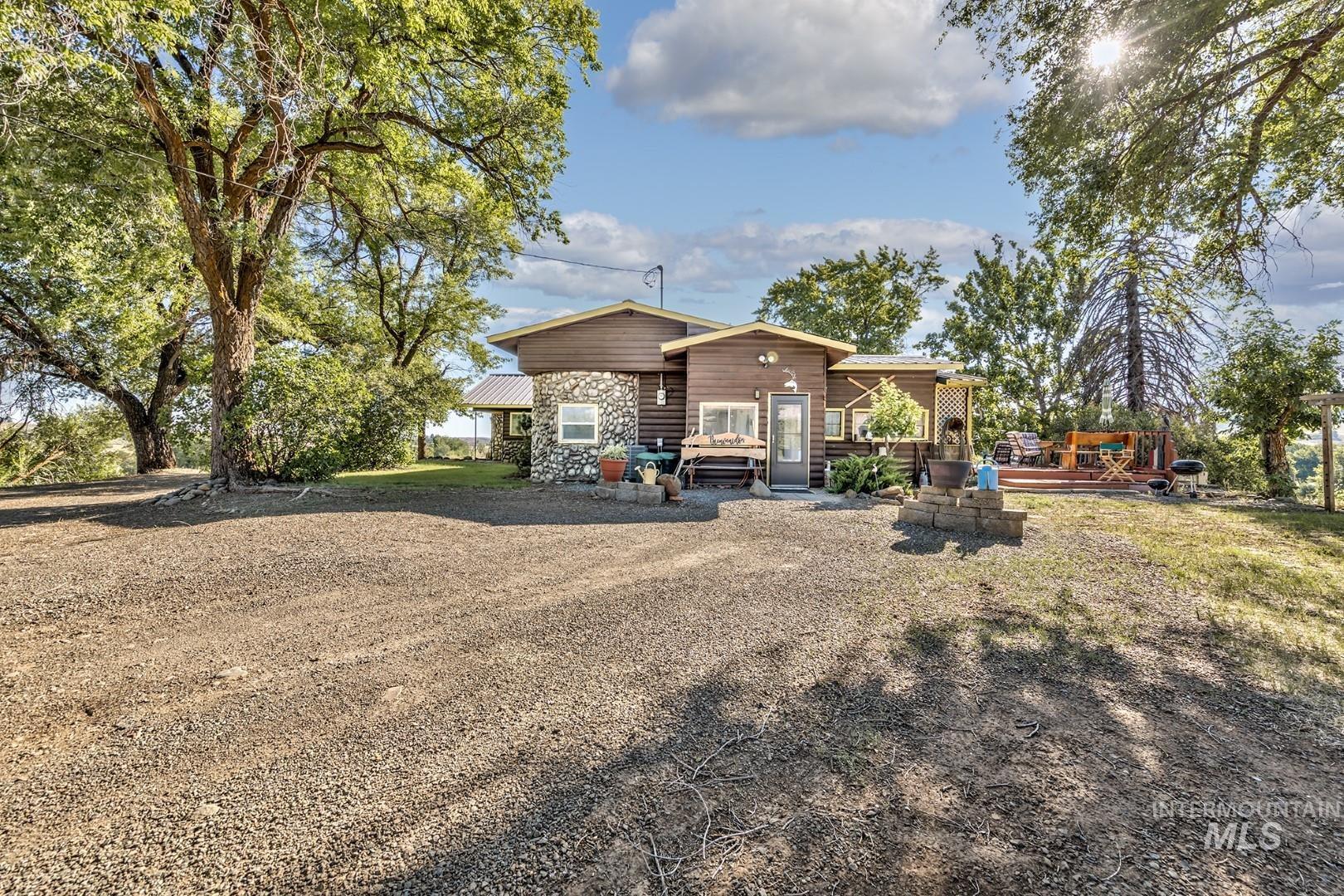 108 1/2 N Galena Property Photo 6