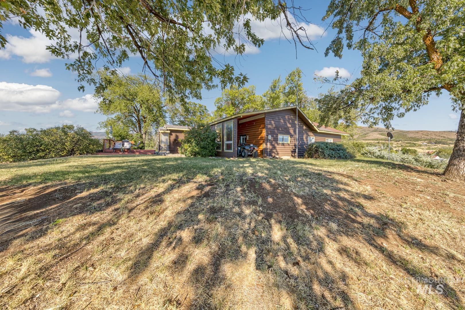 108 1/2 N Galena Property Photo 33