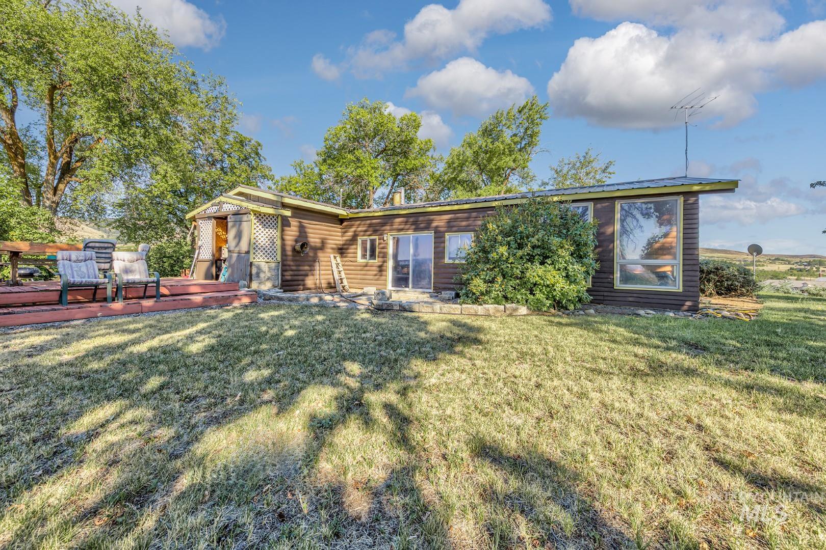 108 1/2 N Galena Property Photo 34
