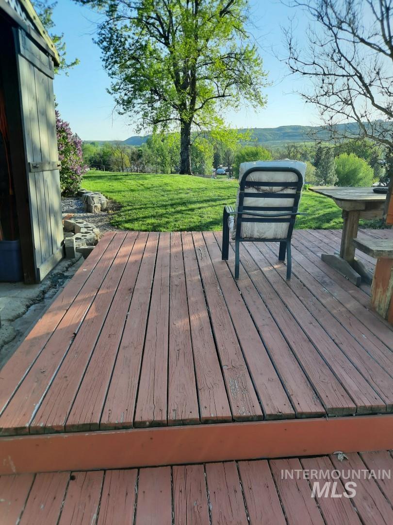 108 1/2 N Galena Property Photo 49