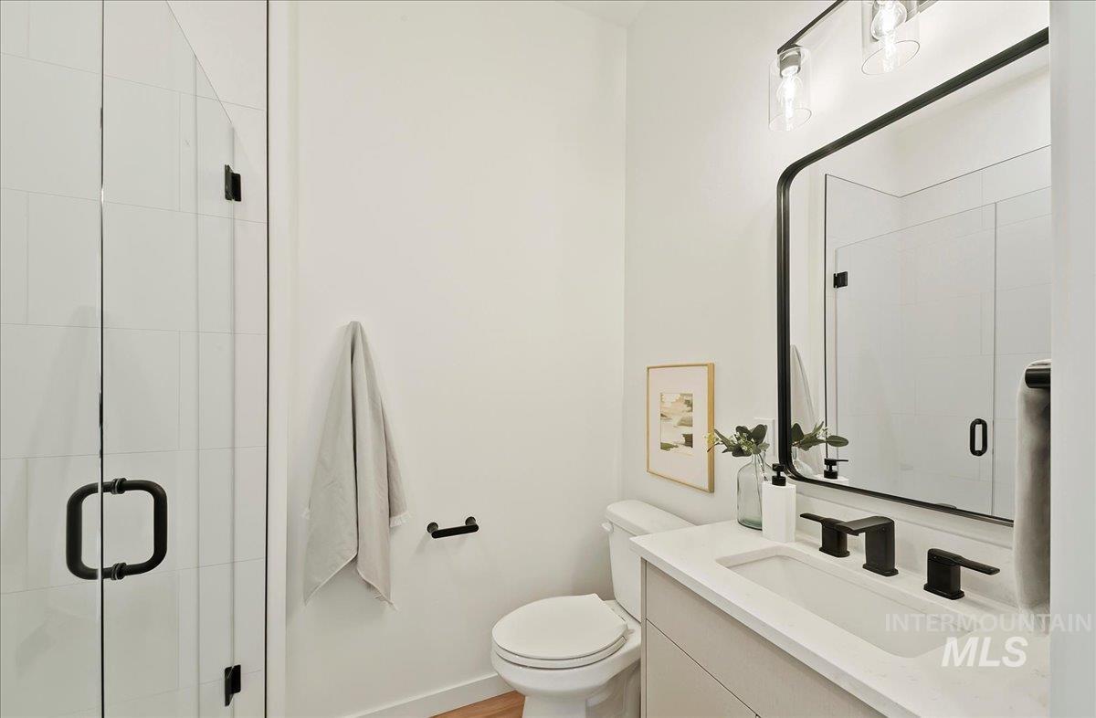 2044 S Mackinnon Ln Property Photo 35