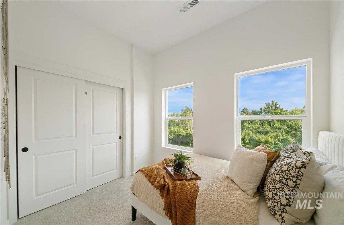 2044 S Mackinnon Ln Property Photo 38