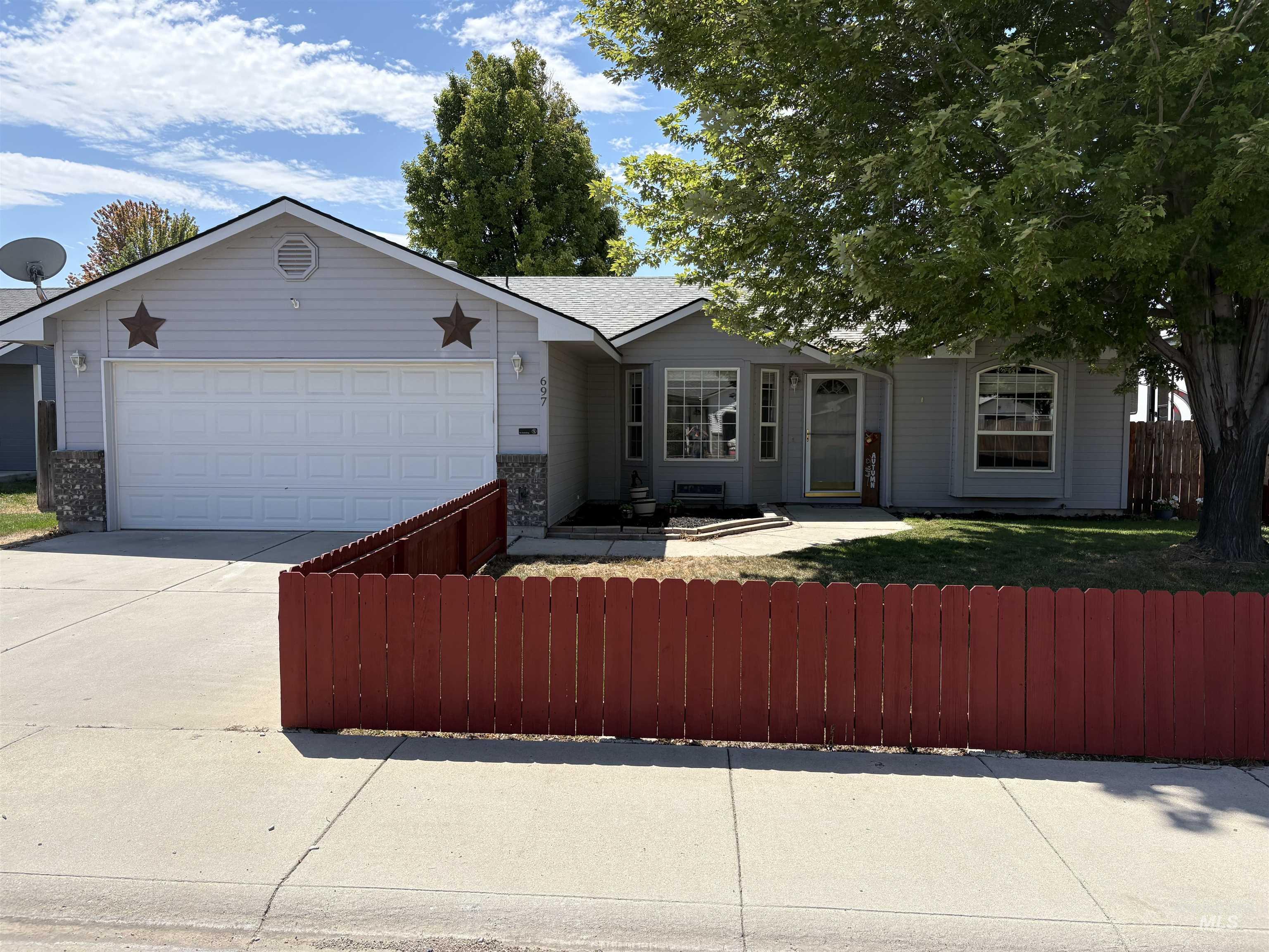 697 N Brownfield Property Photo 1
