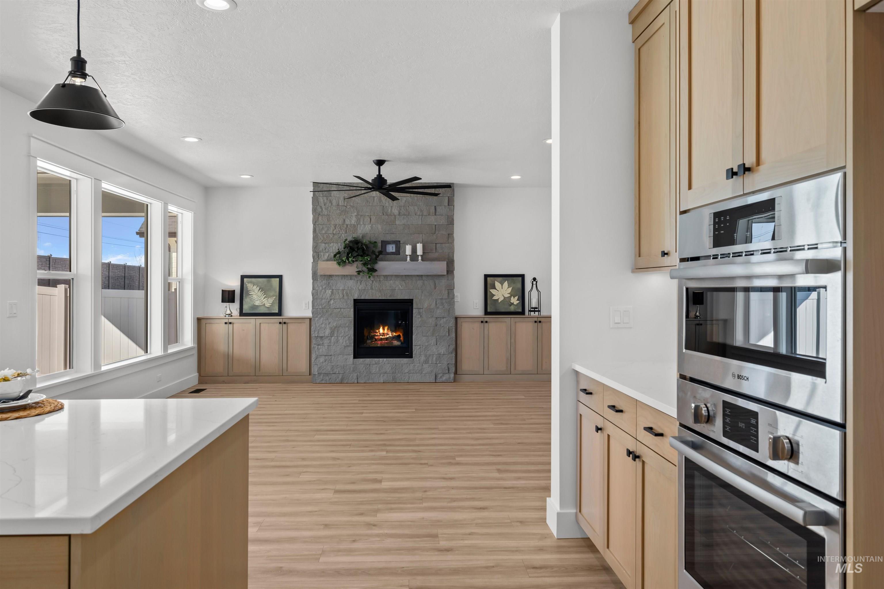 5687 S Snowden Ave Property Photo 15