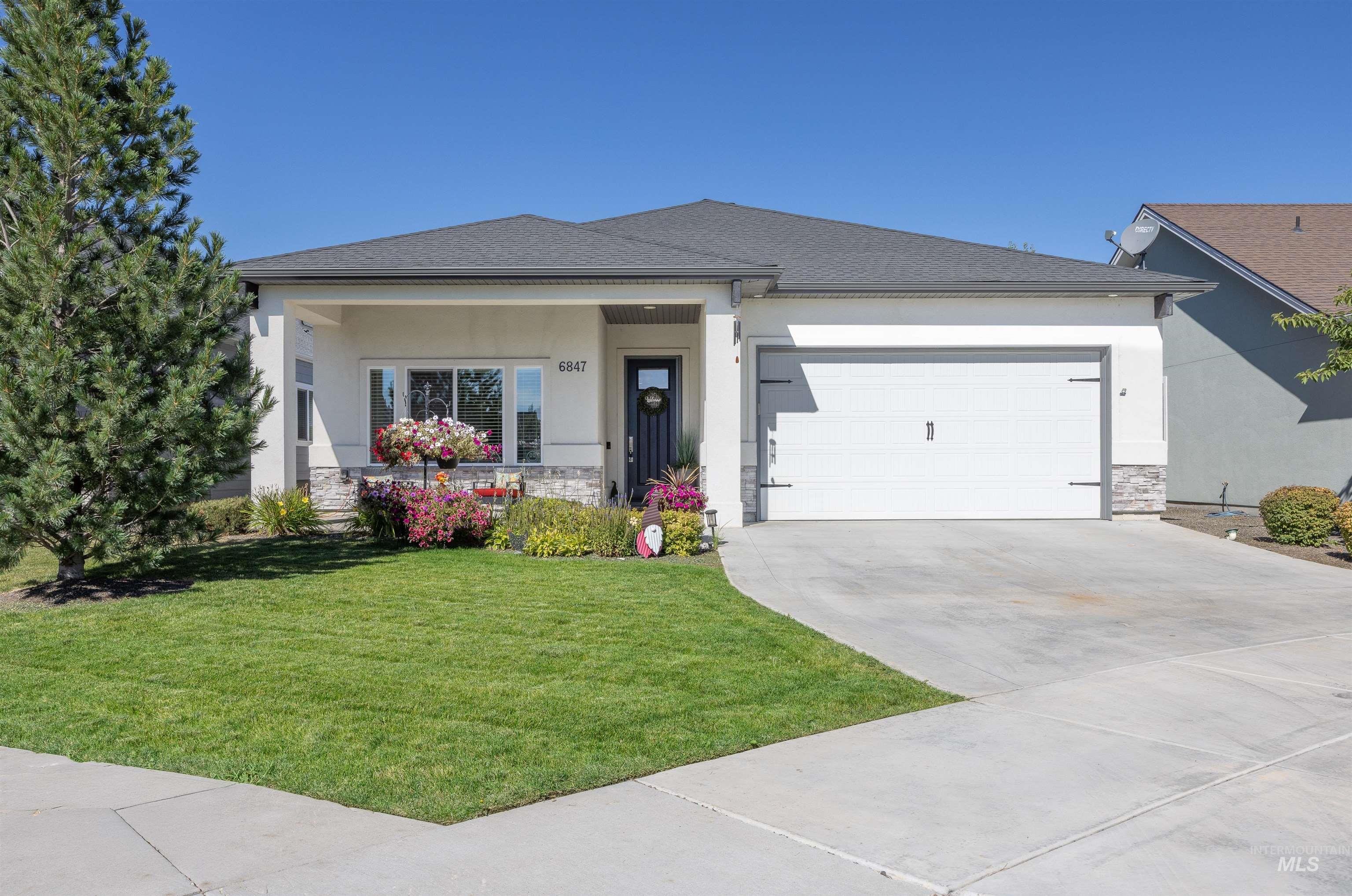 6847 N Cathedral Lane Property Photo 4