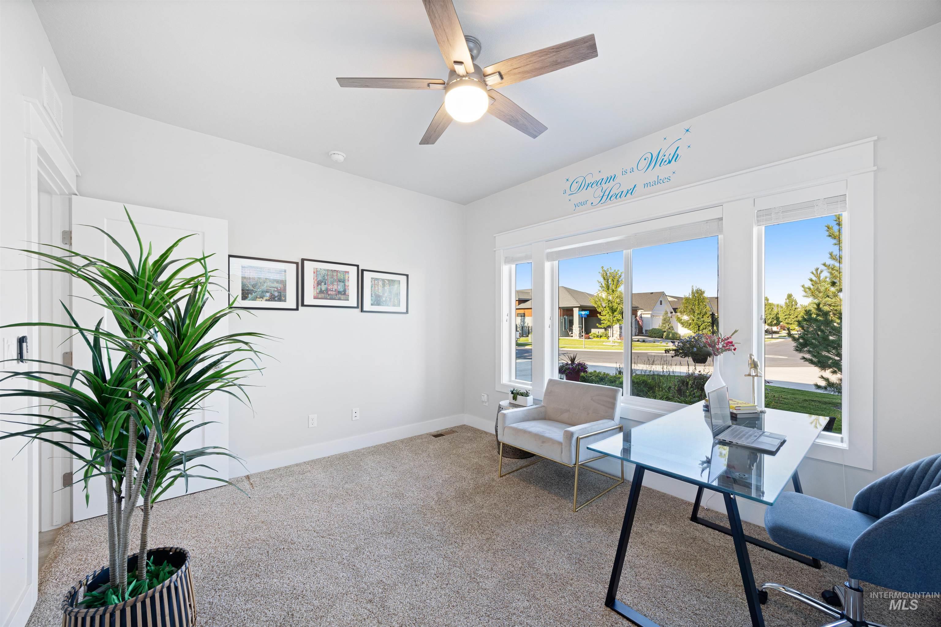 6847 N Cathedral Lane Property Photo 9