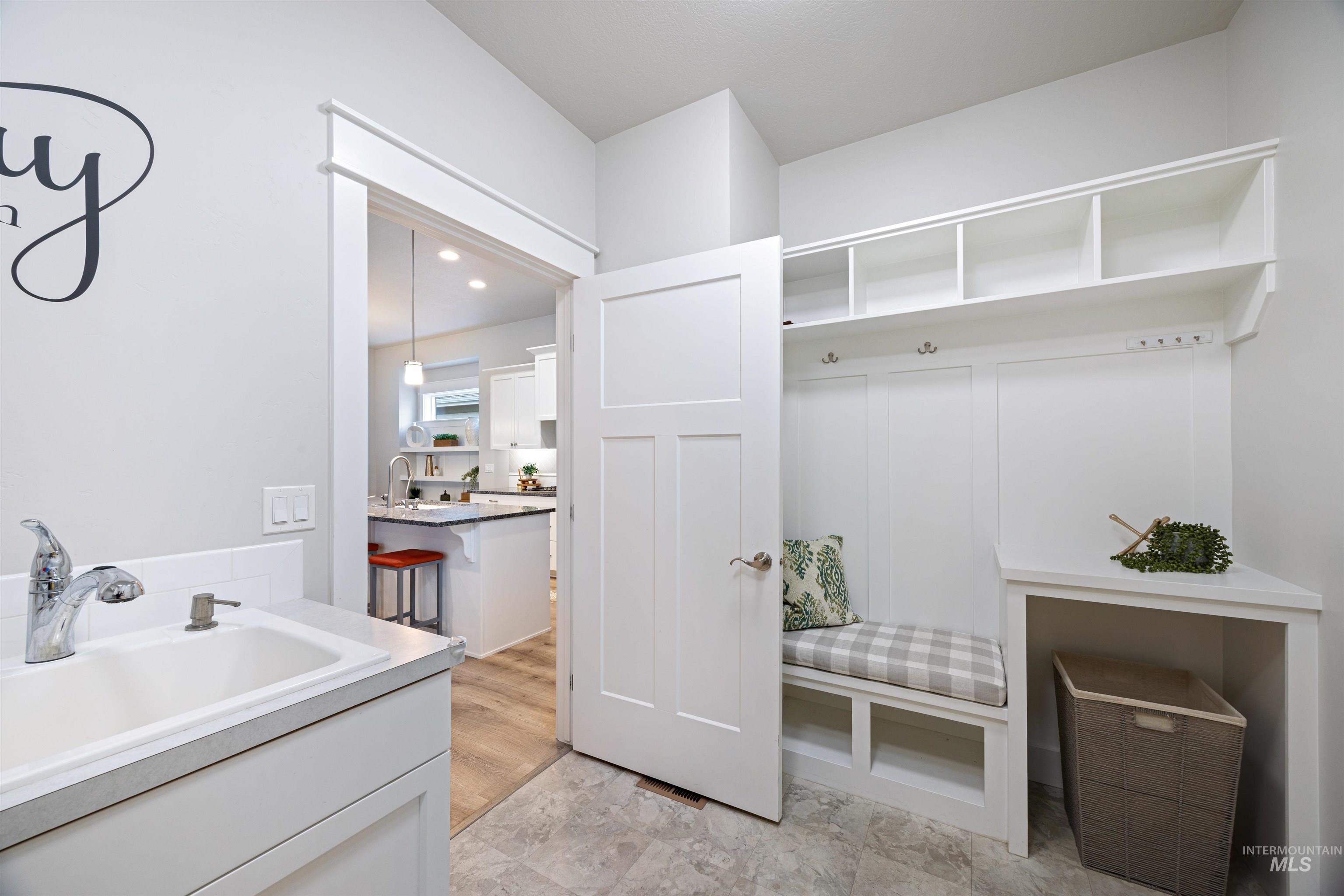 6847 N Cathedral Lane Property Photo 35