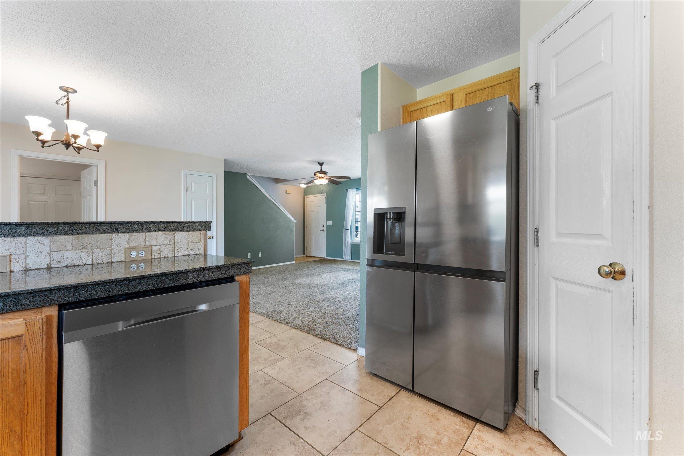 898 N Pasture Avenue Property Photo 9