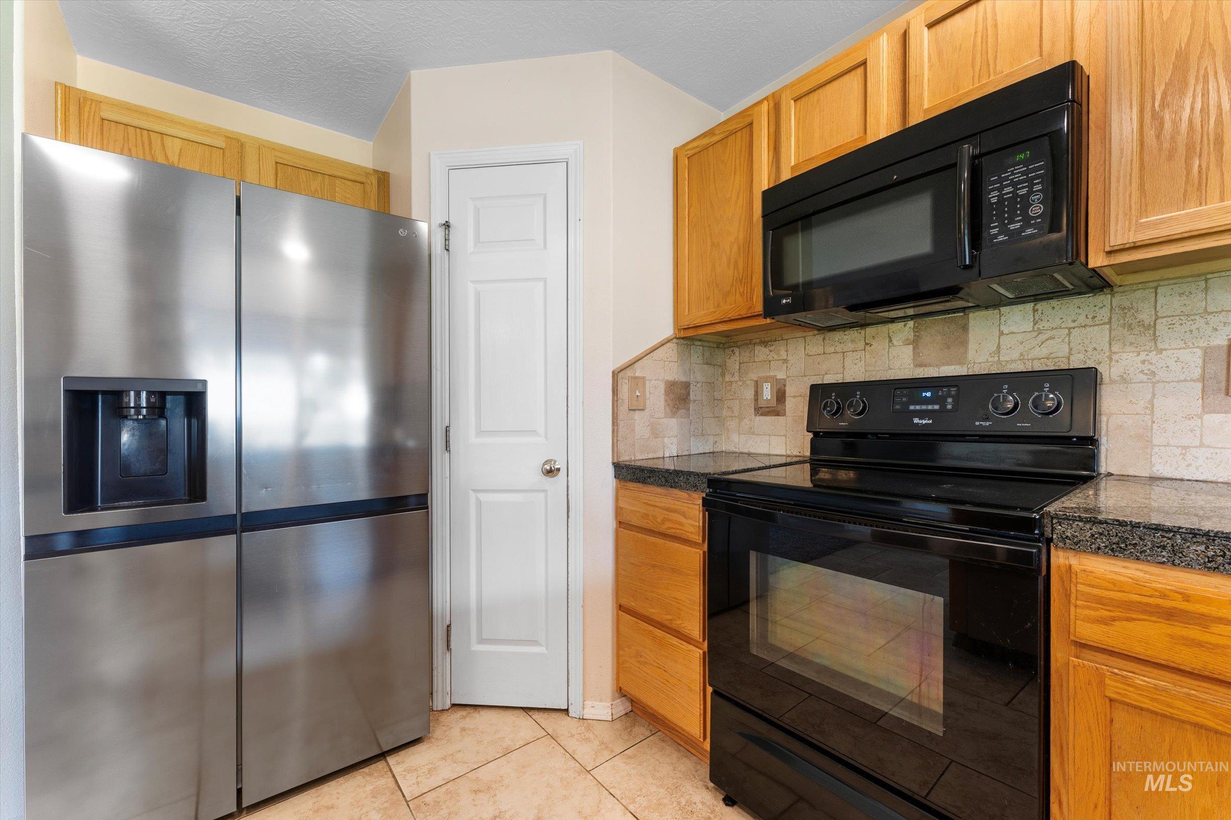 898 N Pasture Avenue Property Photo 10