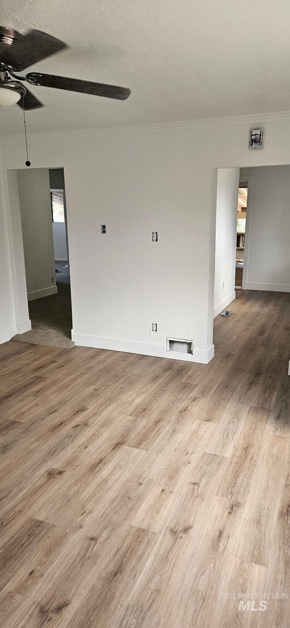 284 N Main Property Photo 3