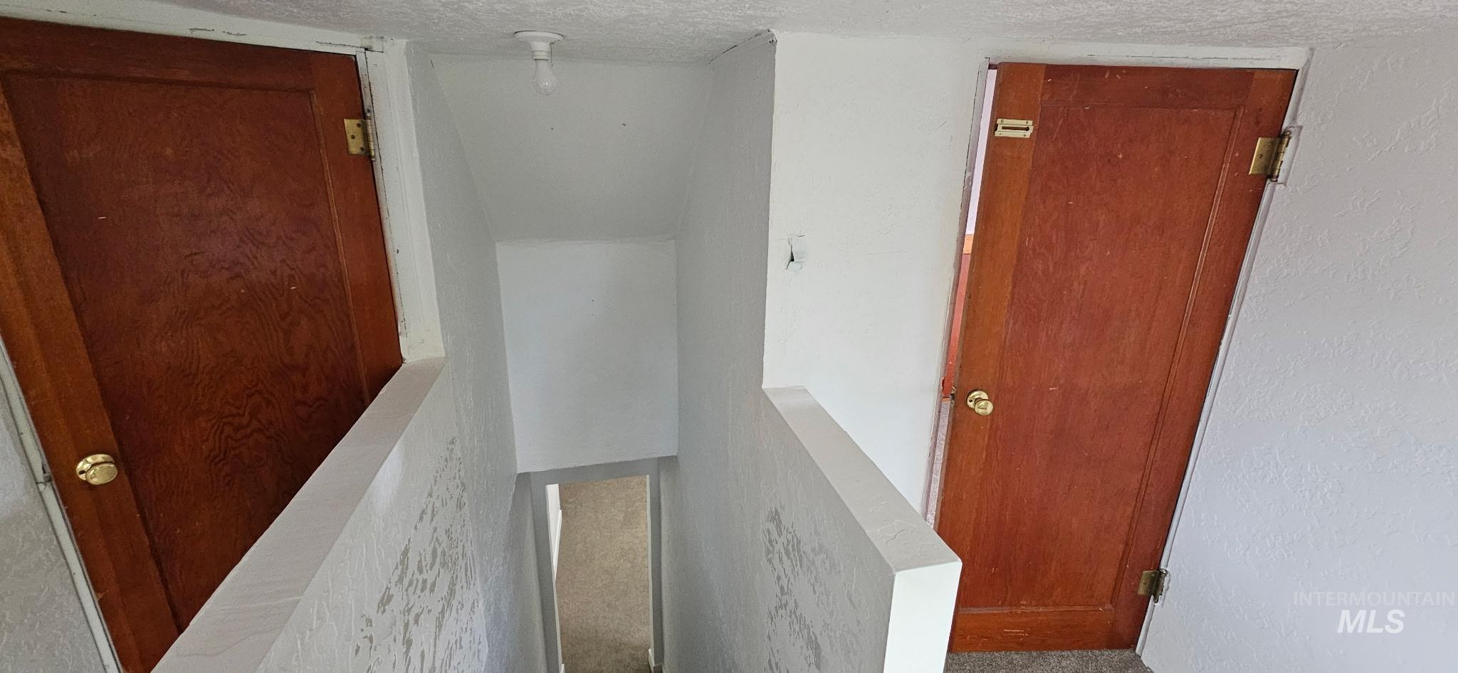 284 N Main Property Photo 15