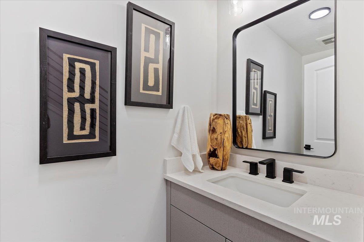 120 E Pennsylvania St Property Photo 21