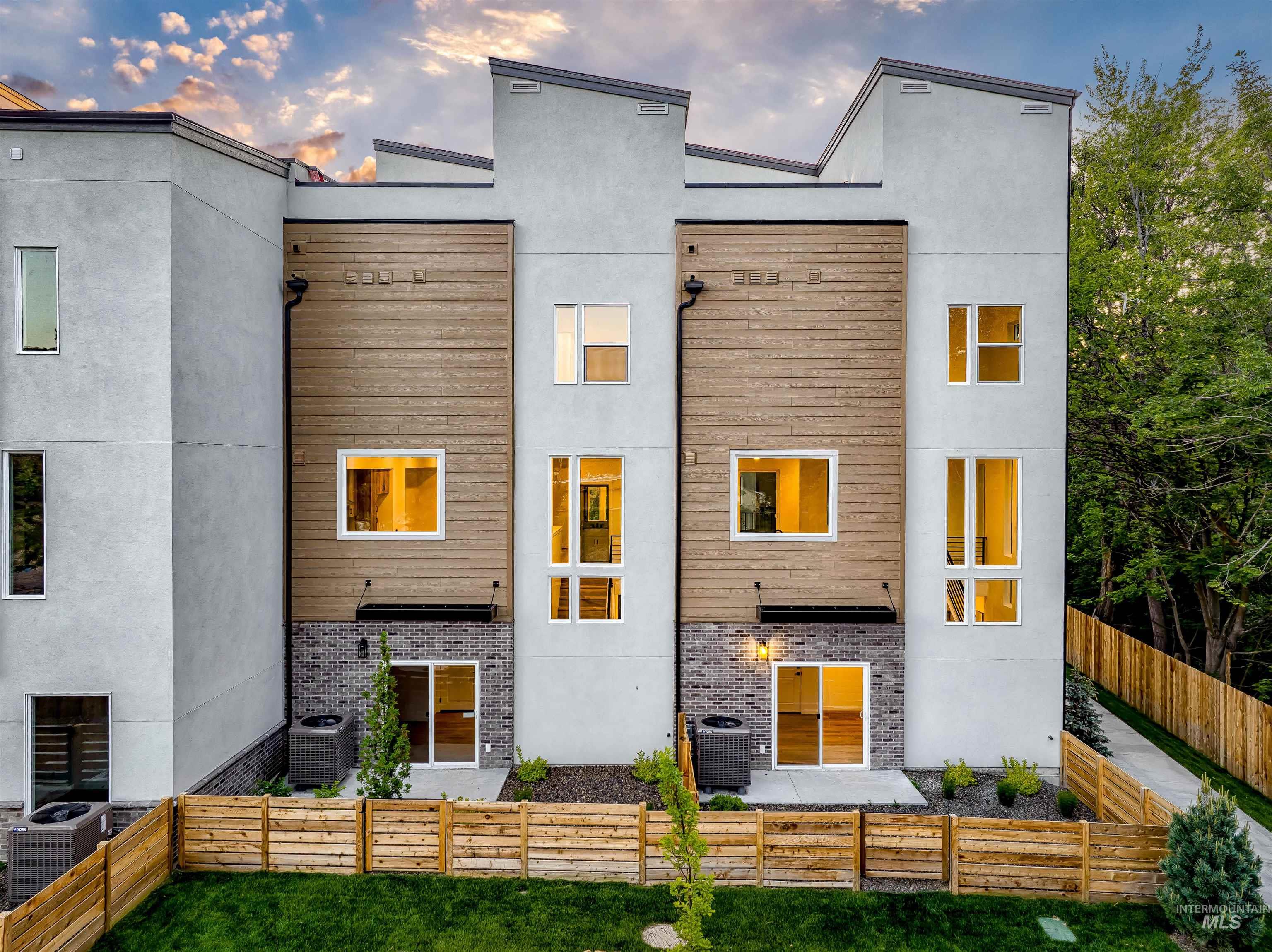 120 E Pennsylvania St Property Photo 25