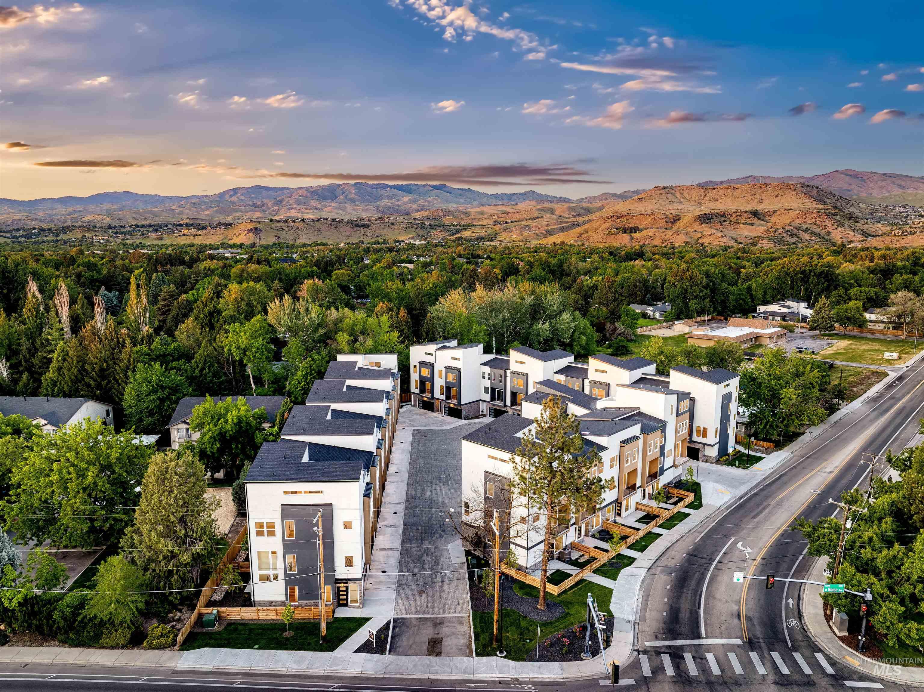 120 E Pennsylvania St Property Photo 26