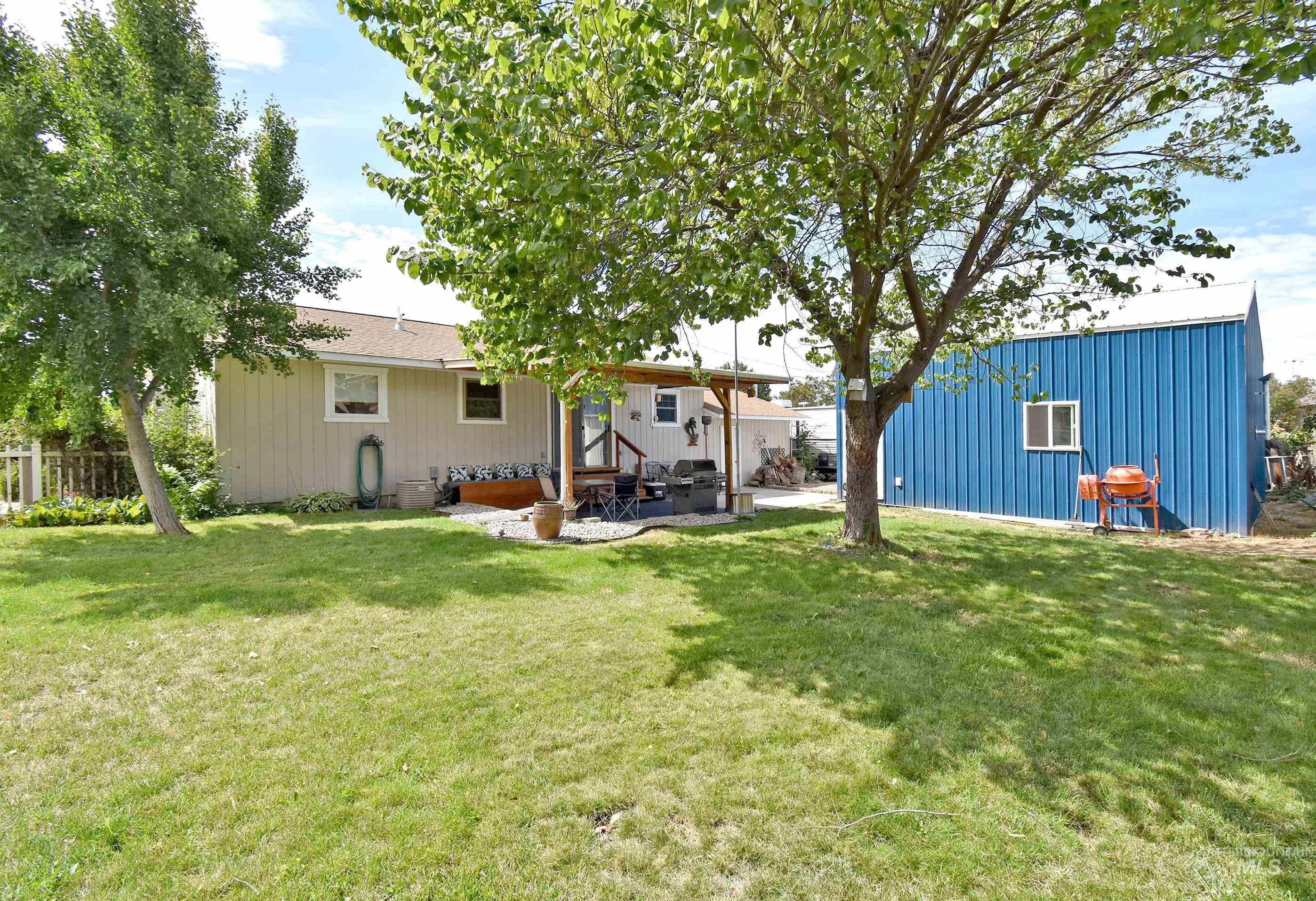 1924 5th Avenue Property Photo 1