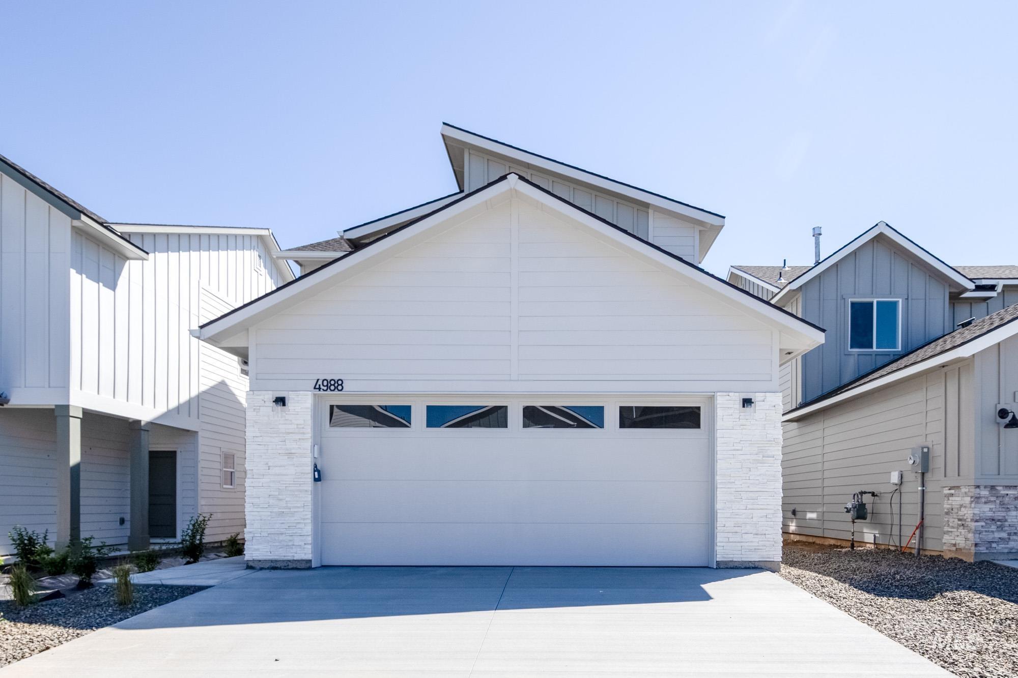 4988 S Amorita Ave Property Photo 1