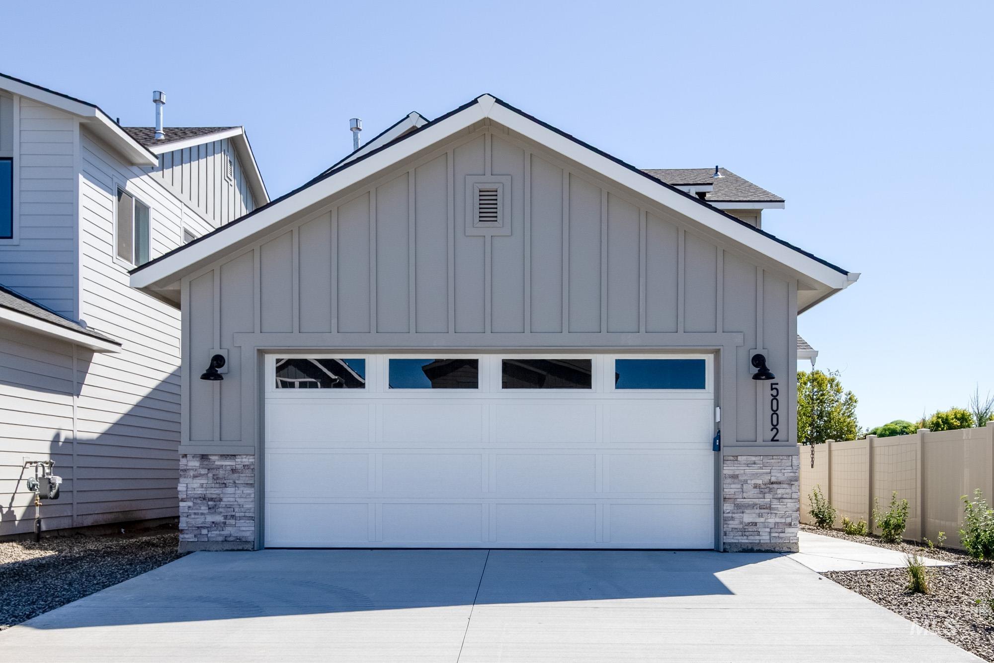 5002 S Amorita Ave Property Photo 1