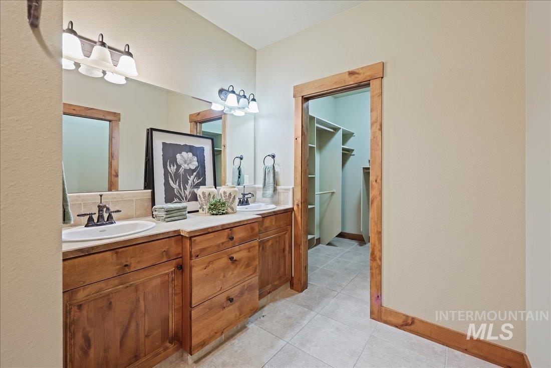 506 E Havasu Falls St. Property Photo 27