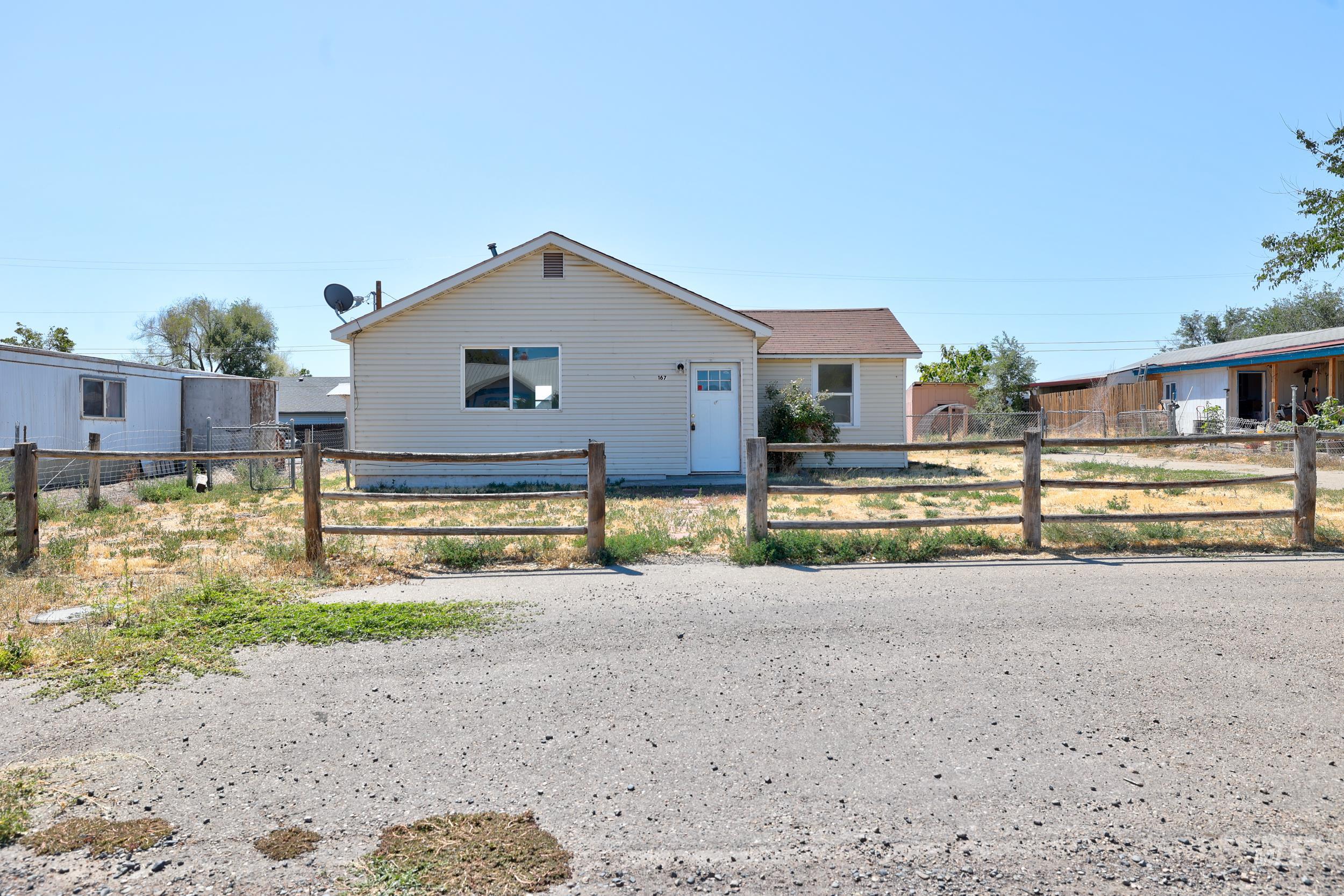 167 W 3RD AVE Property Photo 1