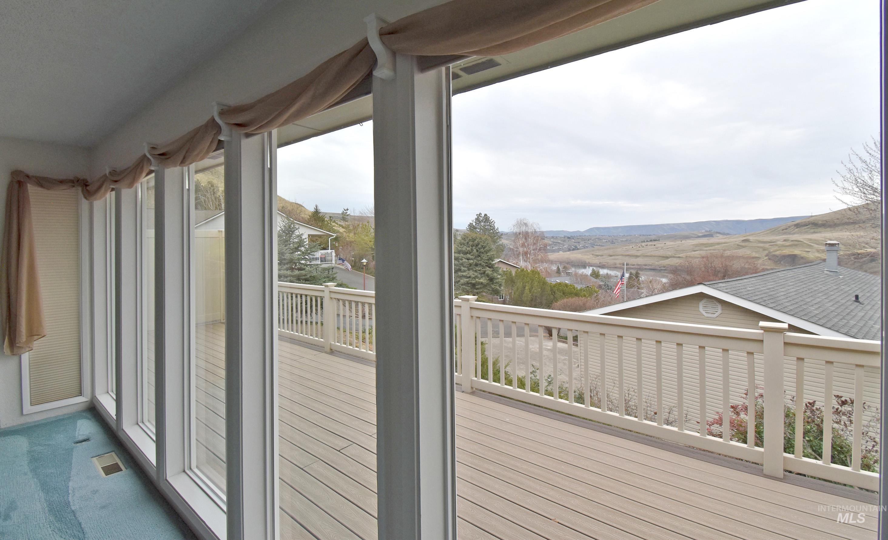 413 Garfield Street Property Photo 5