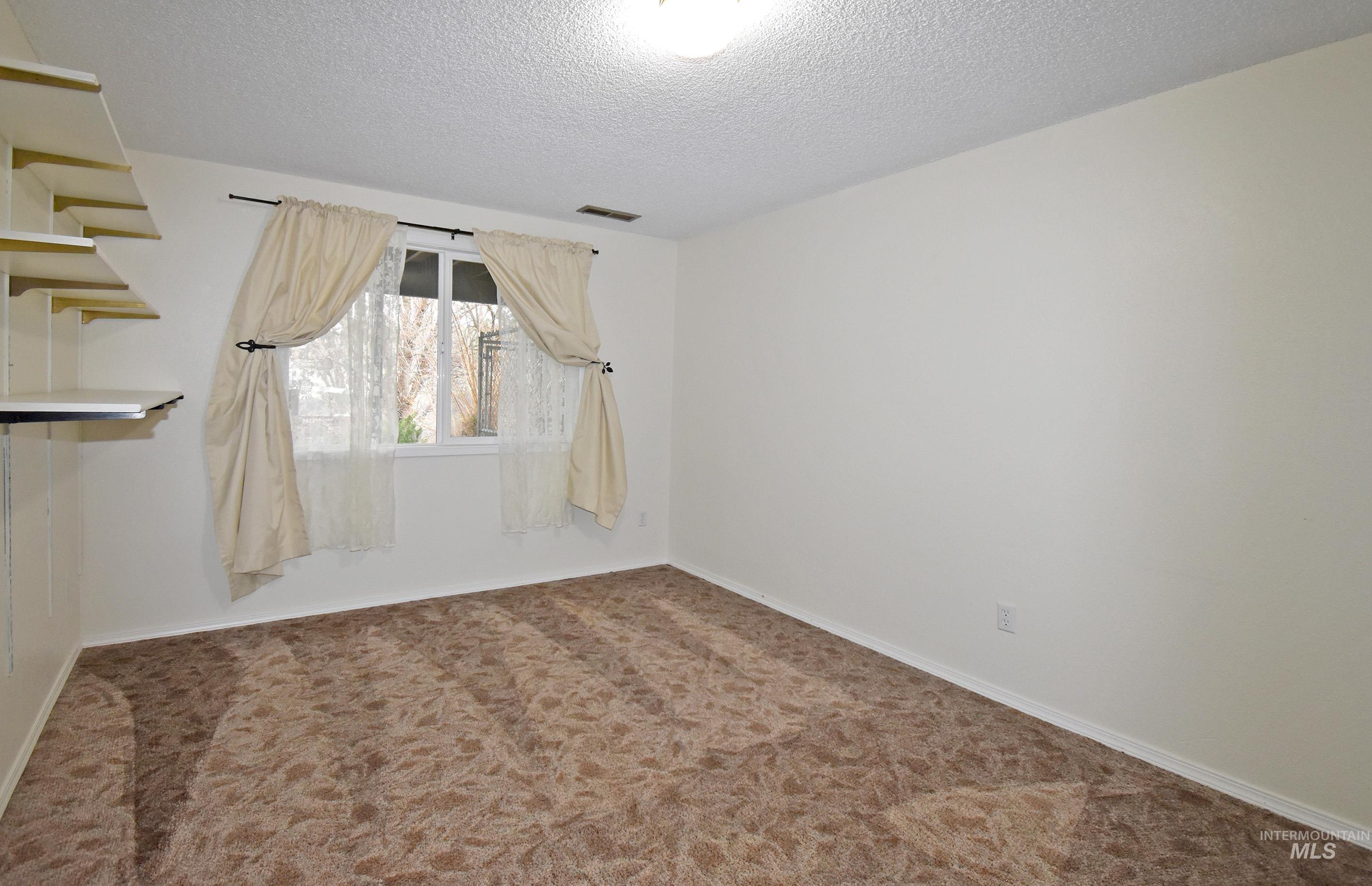 413 Garfield Street Property Photo 39