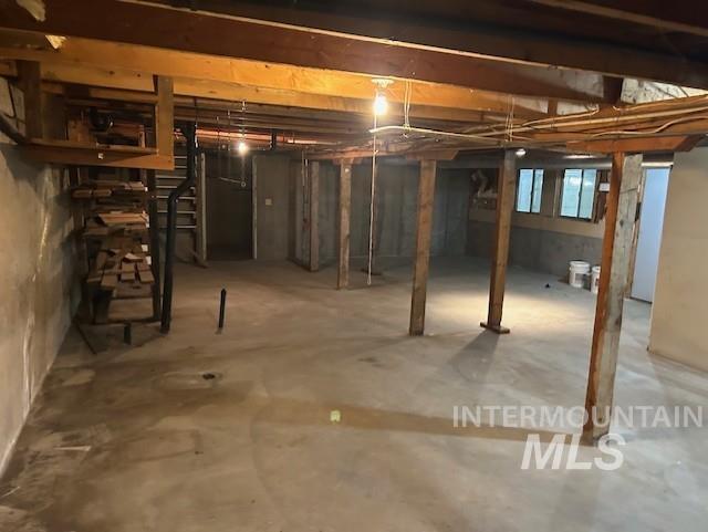 237 E North St Property Photo 35