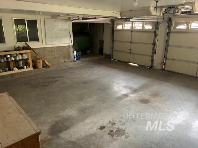 237 E North St Property Photo 43