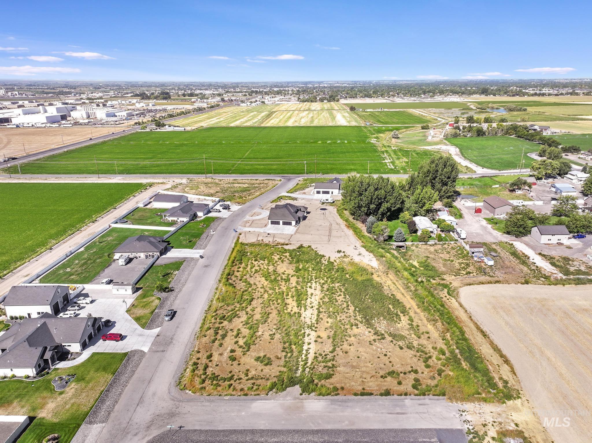 3314 E 3818 N Property Photo 3