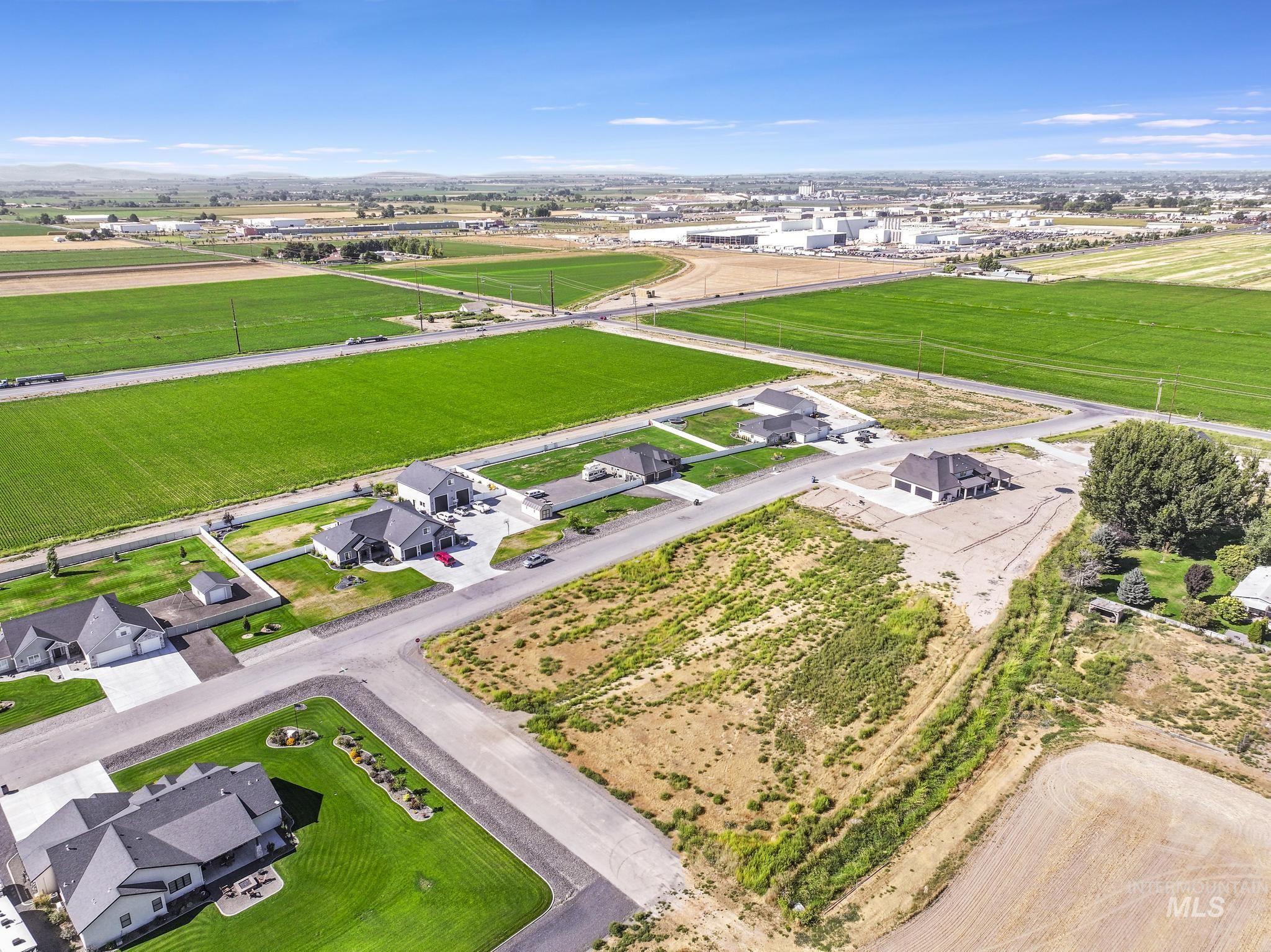 3314 E 3818 N Property Photo 4