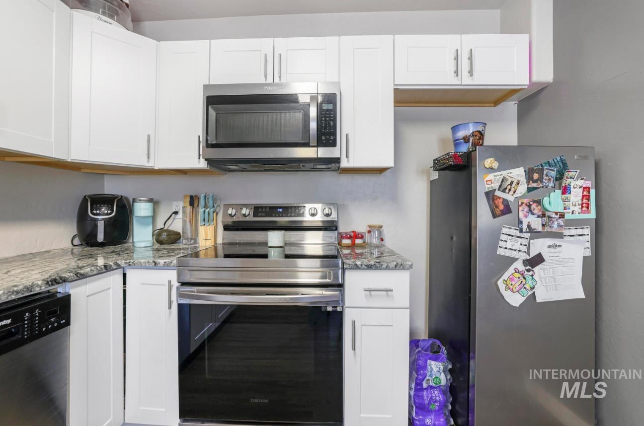 310 Highway 30 Property Photo 7