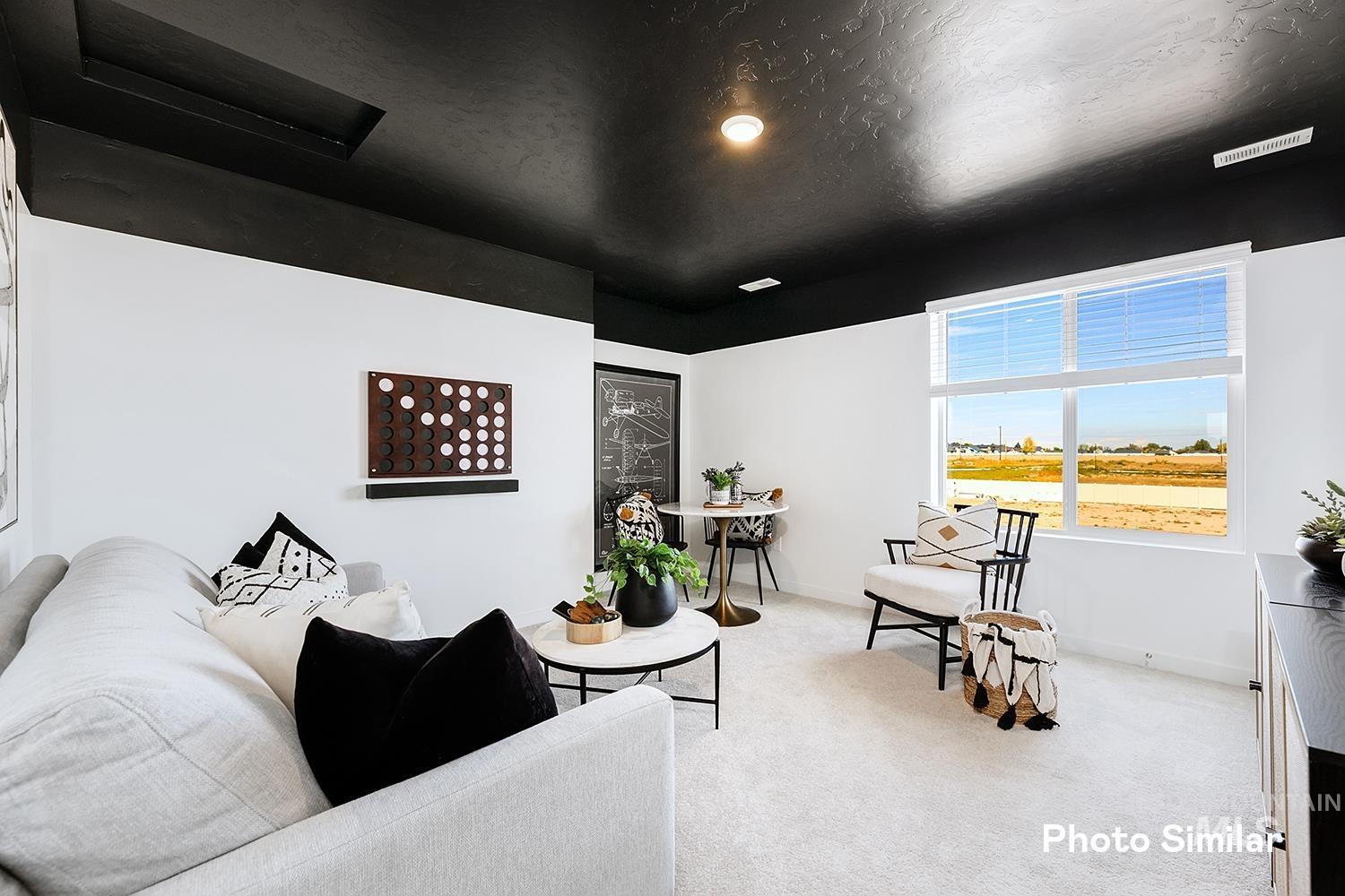 220 Ravello St Property Photo 24