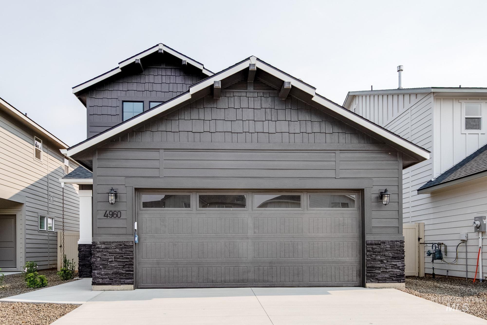 4960 S Amorita Ave Property Photo 1