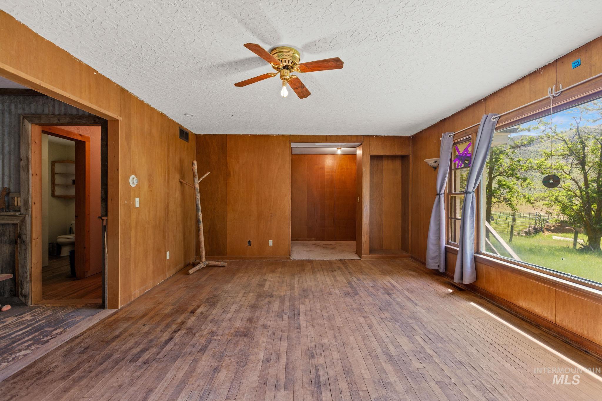 5208 Highway 52 Property Photo 9