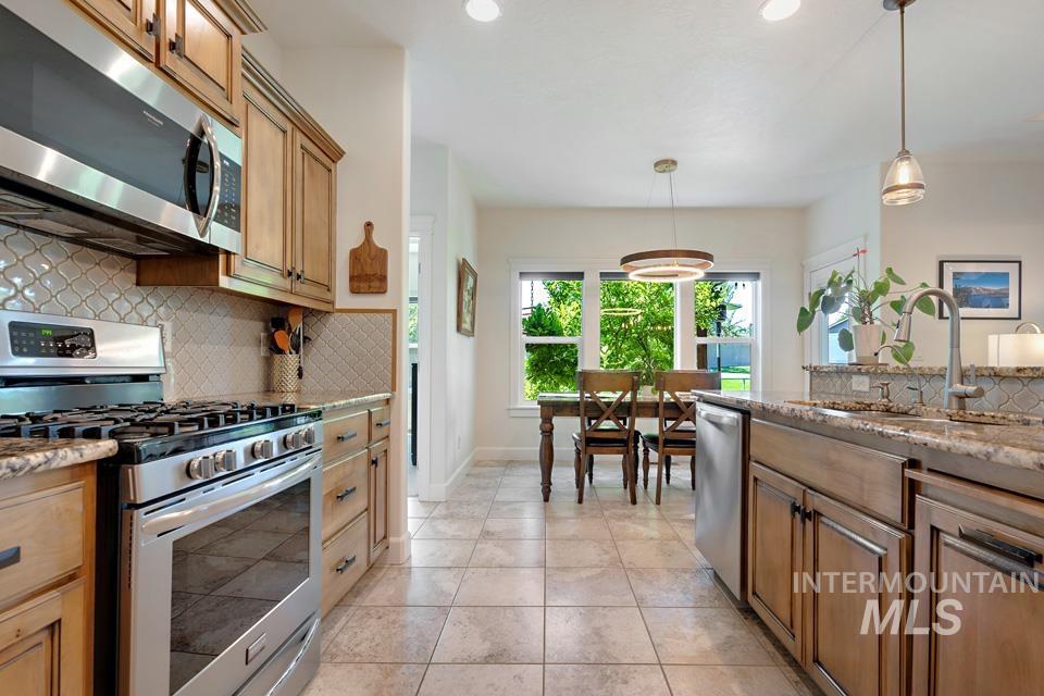 100 E Garret St Property Photo 20