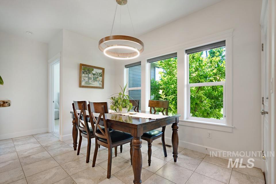 100 E Garret St Property Photo 24