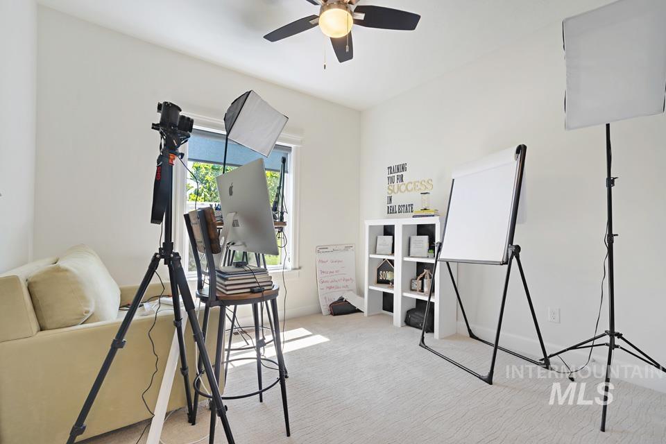 100 E Garret St Property Photo 38