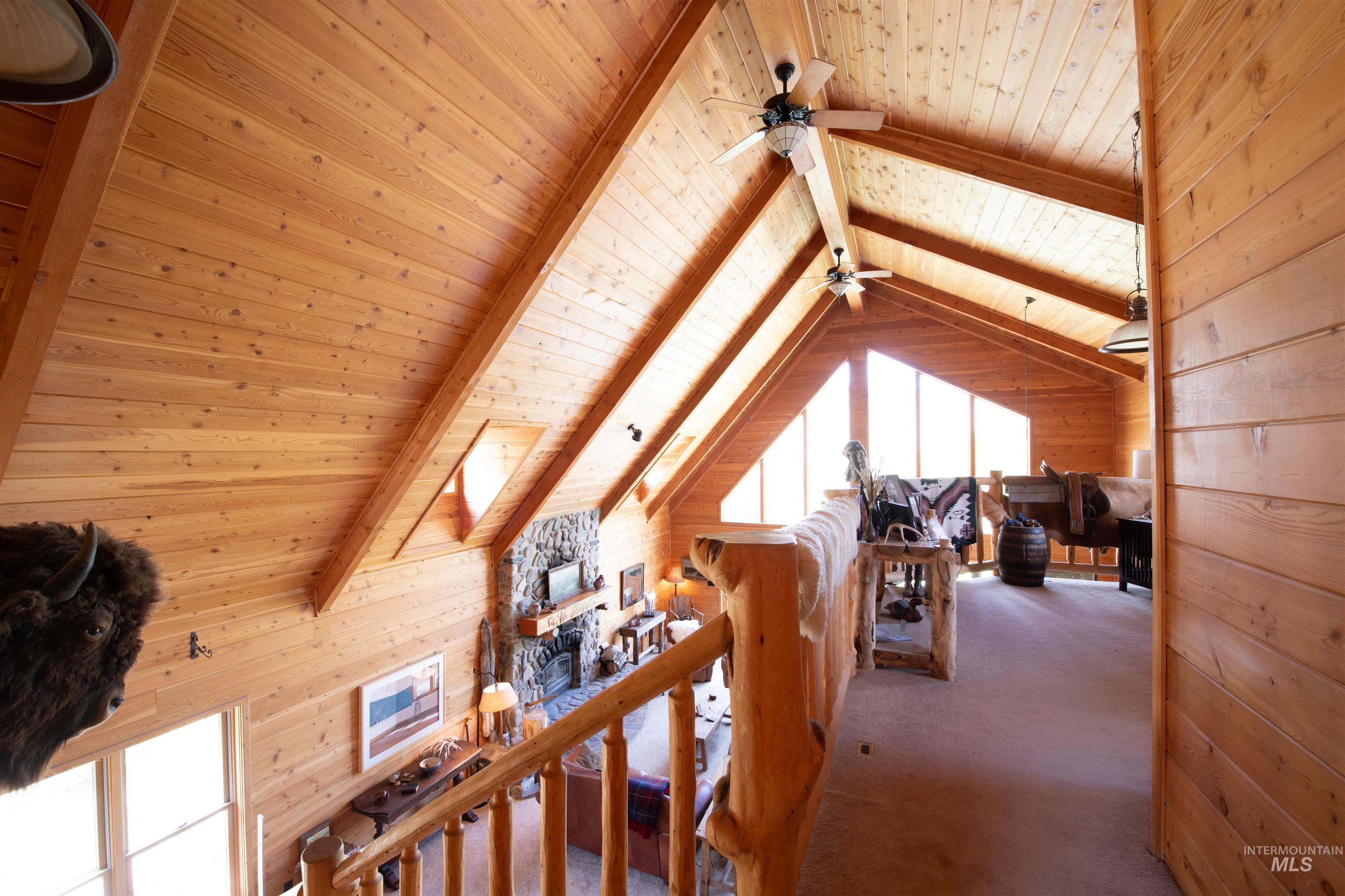 9885 Challis Creek Rd. Property Photo 23