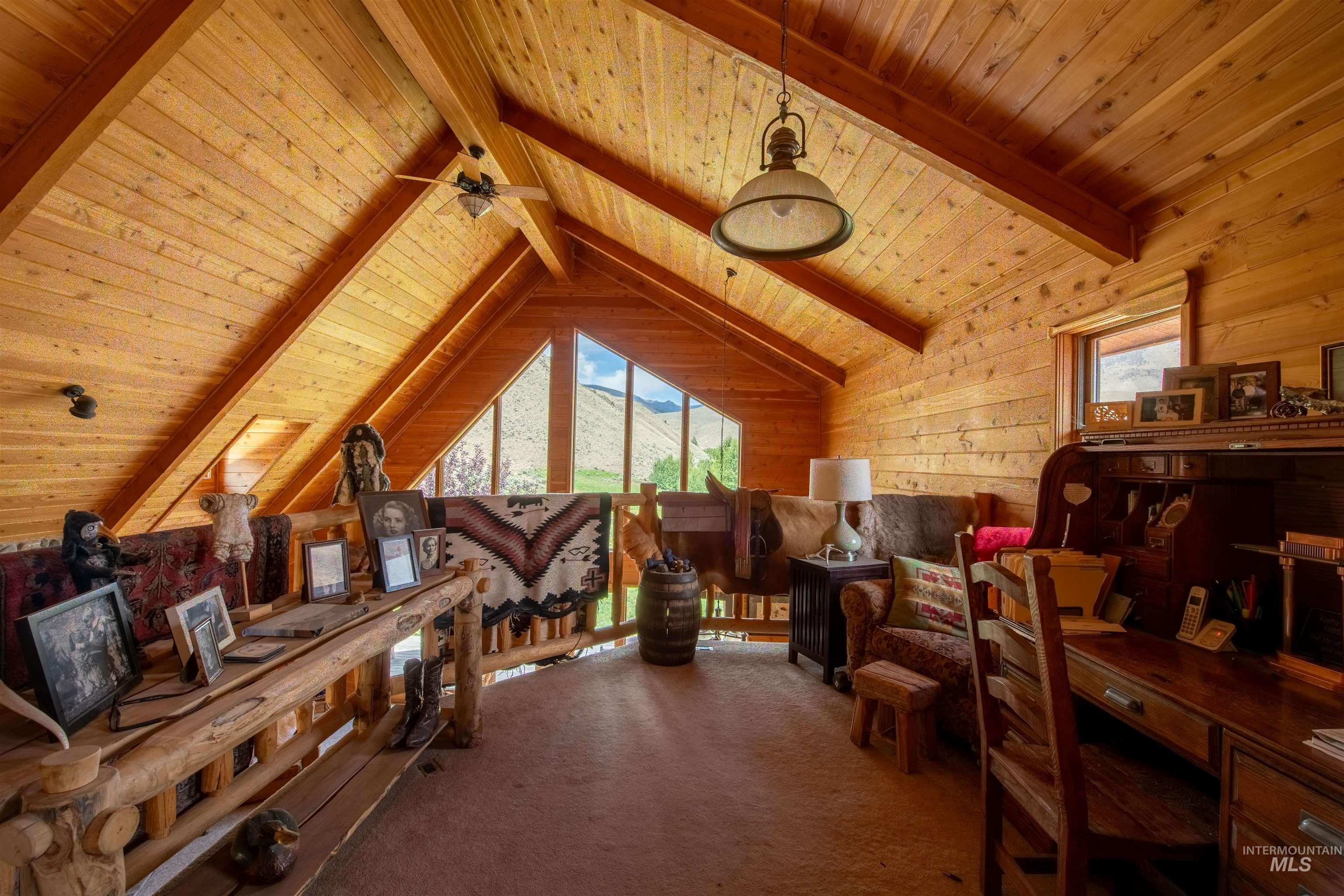 9885 Challis Creek Rd. Property Photo 24