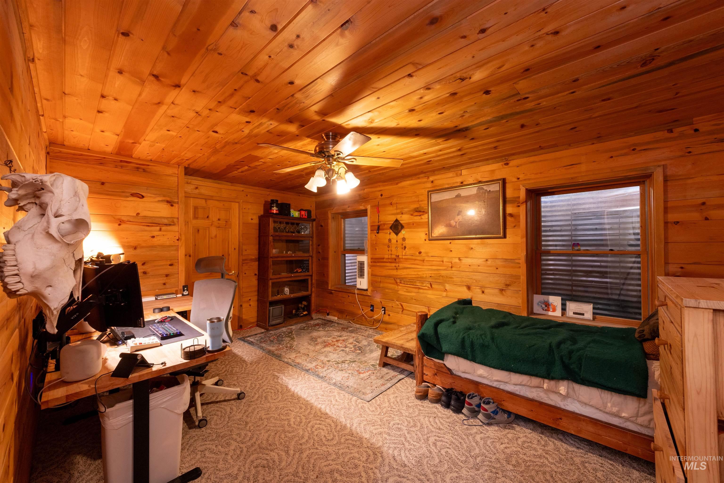 9885 Challis Creek Rd. Property Photo 30