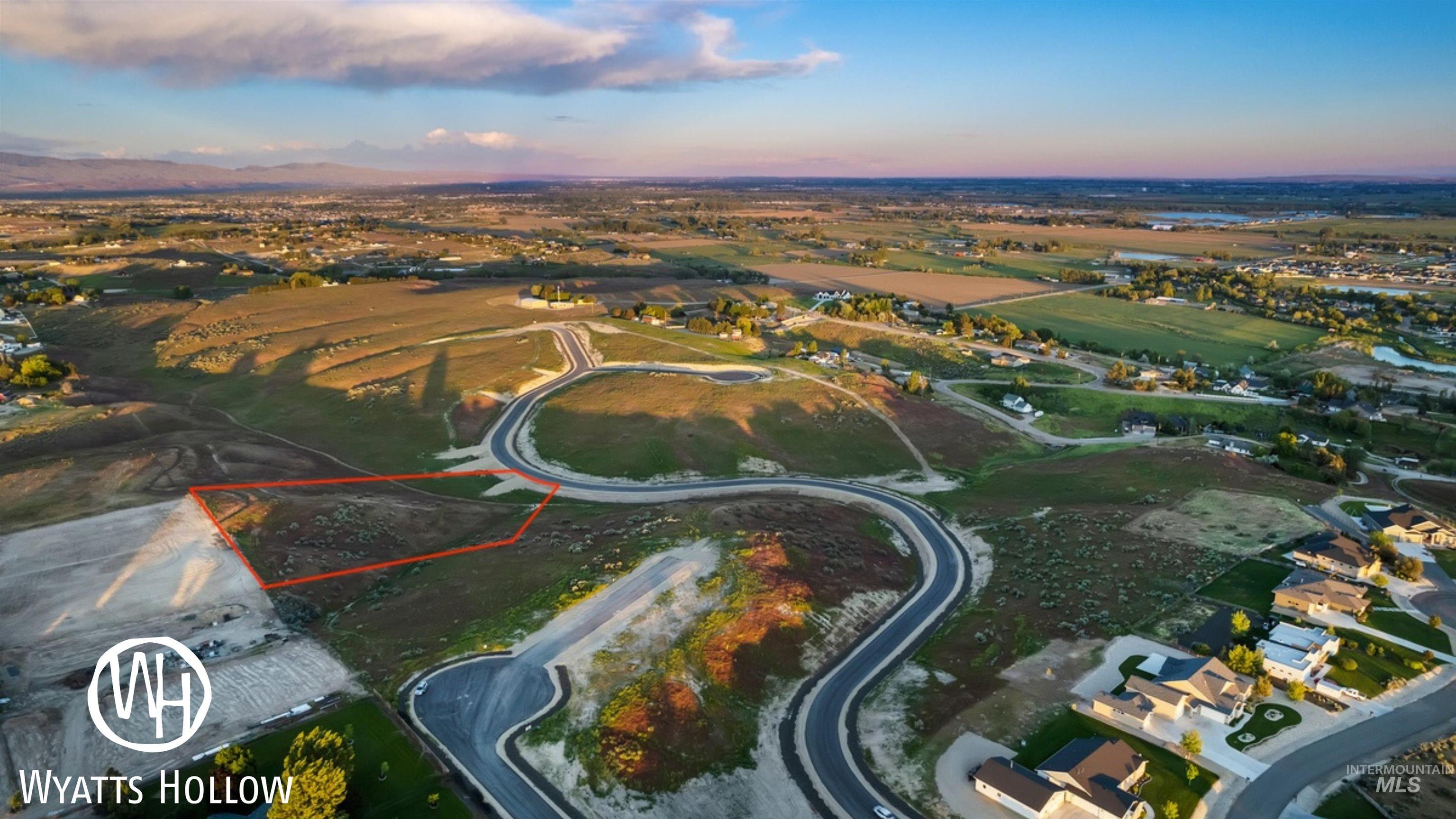 8224 Quail Hollow Dr Property Photo 2