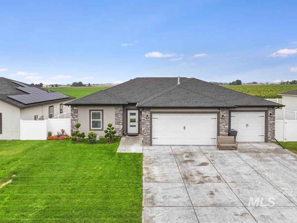 785 Heidi Terrace Property Photo 2