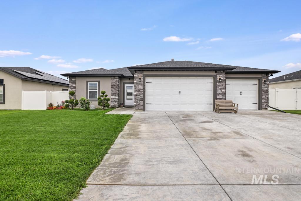 785 Heidi Terrace Property Photo 3