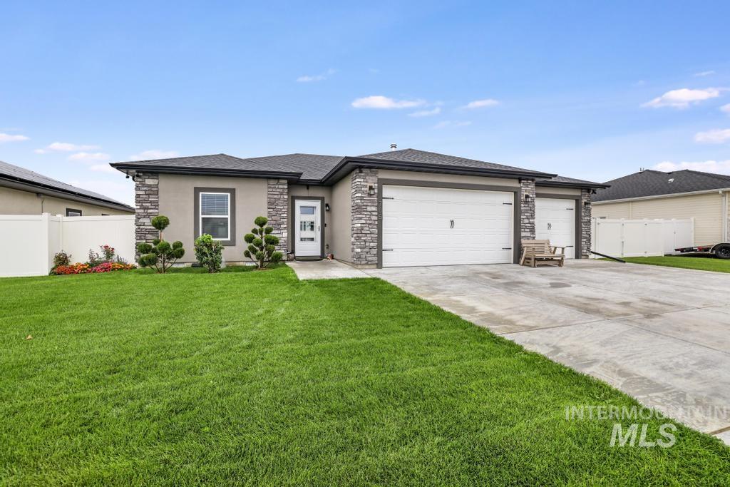 785 Heidi Terrace Property Photo 4